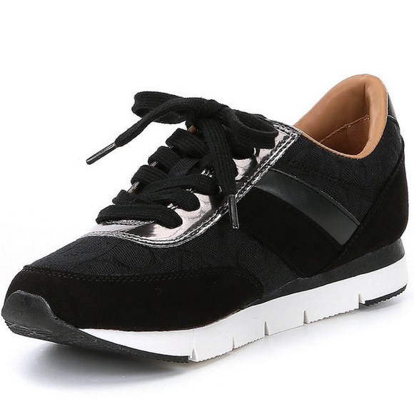 Calvin Klein Sneakers 7.5 - Picture 4 of 6